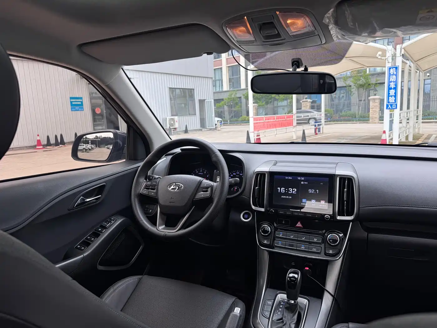 Hyundai Beijing Hyundai ix35 2018 2.0L Automatic 2WD Zhiyong·Enjoyment Edition фото 21