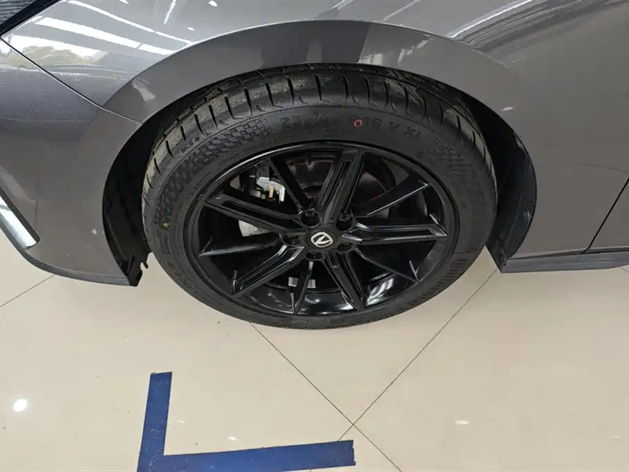 CHANGAN UNI-V
