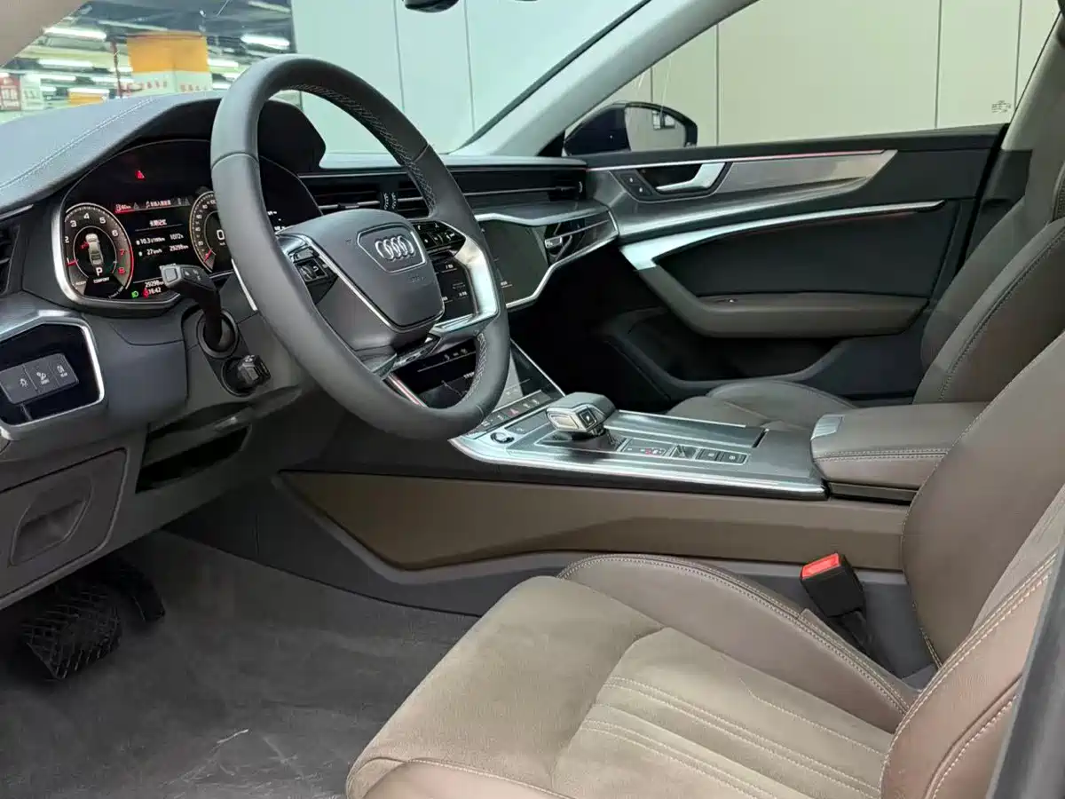 Audi A7L 2024 45TFSI S-line Dream Edition Crystal Package фото 9