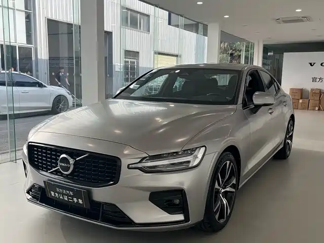 Volvo S60 2025 B5 Elegance Sport Edition — фото 1