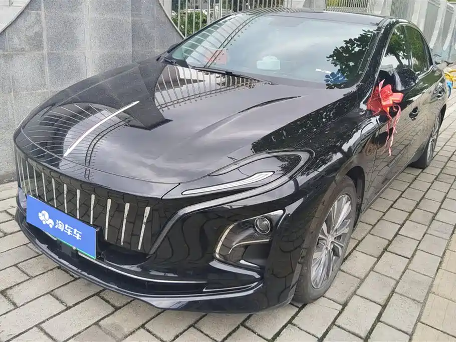 Hongqi E-QM5 2023 620km PLUS