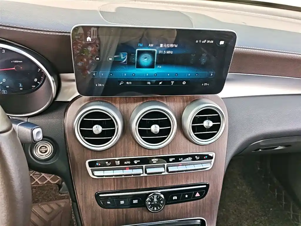 Mercedes-Benz GLC 2021 GLC 300 L 4MATIC Sporty фото 20