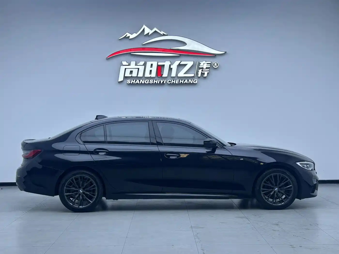 BMW 3 Series 2020 Facelift 325Li M Sport Night Edition фото 6