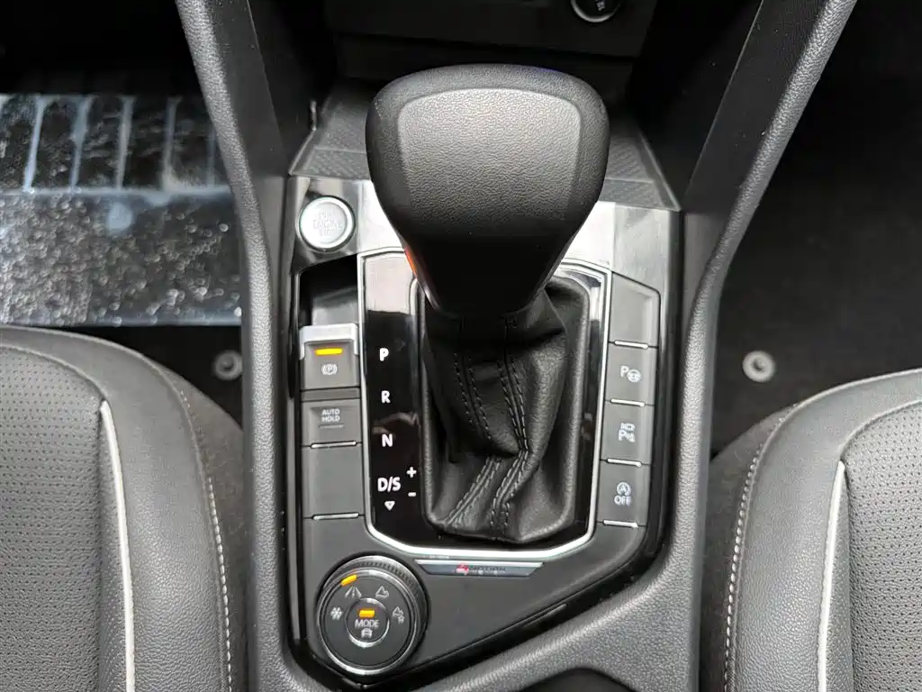 Volkswagen Tiguan L 2023 380TSI 4WD R-Line Premium 7-seater фото 15