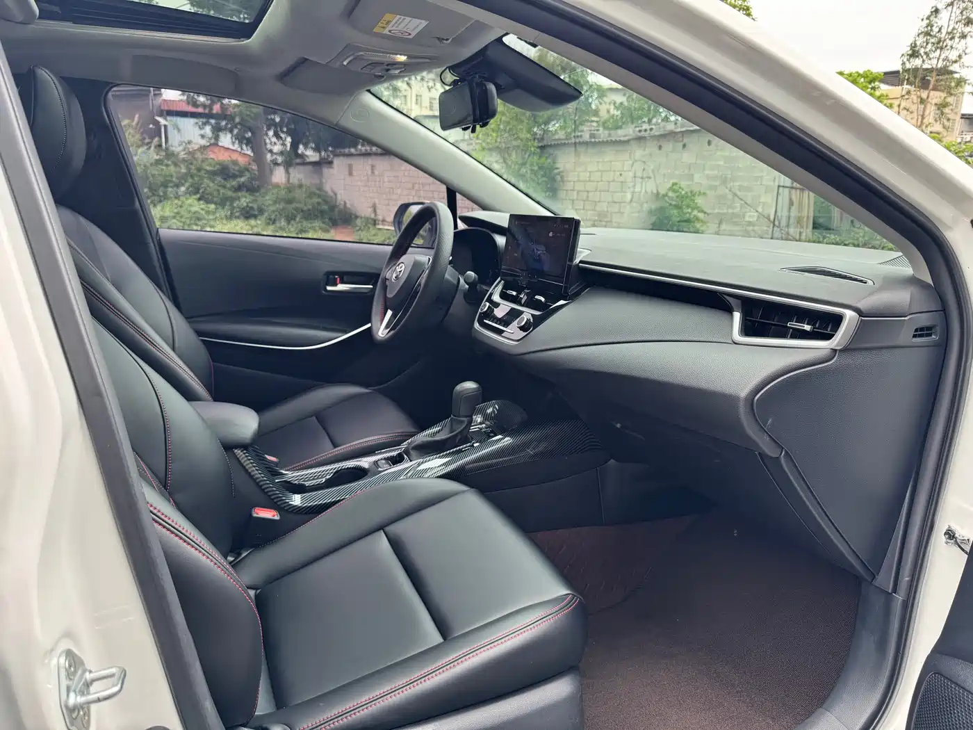 Toyota Corolla 2023 1.8L Smart Hybrid Dual Engine Elite Edition фото 8