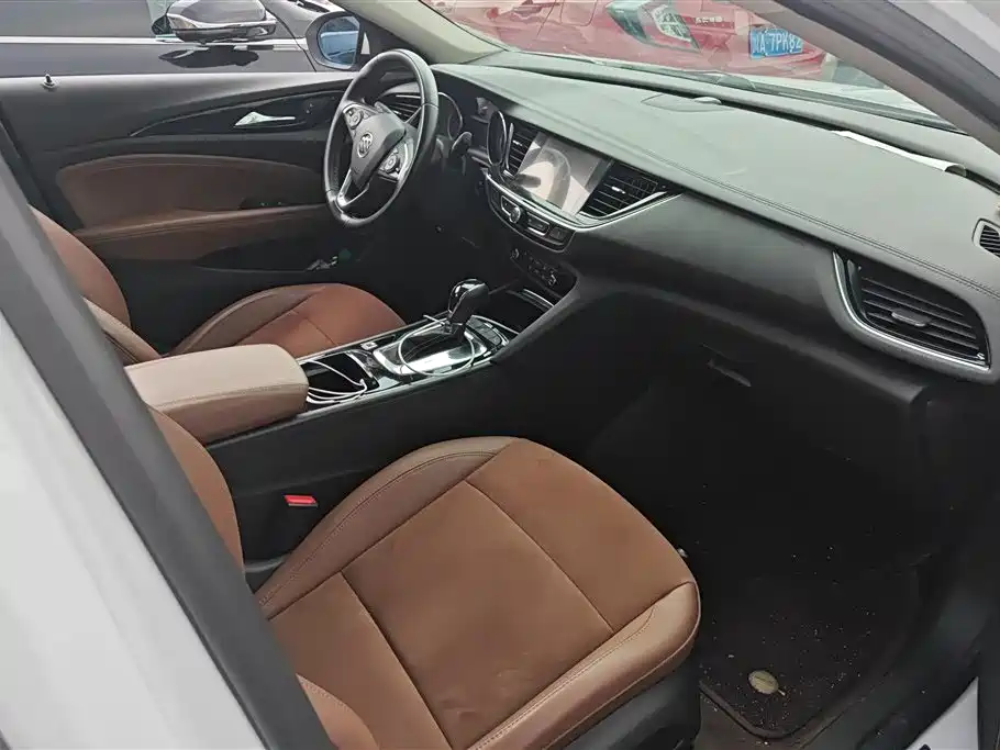 Buick Regal 2017 20T Elite Type фото 8