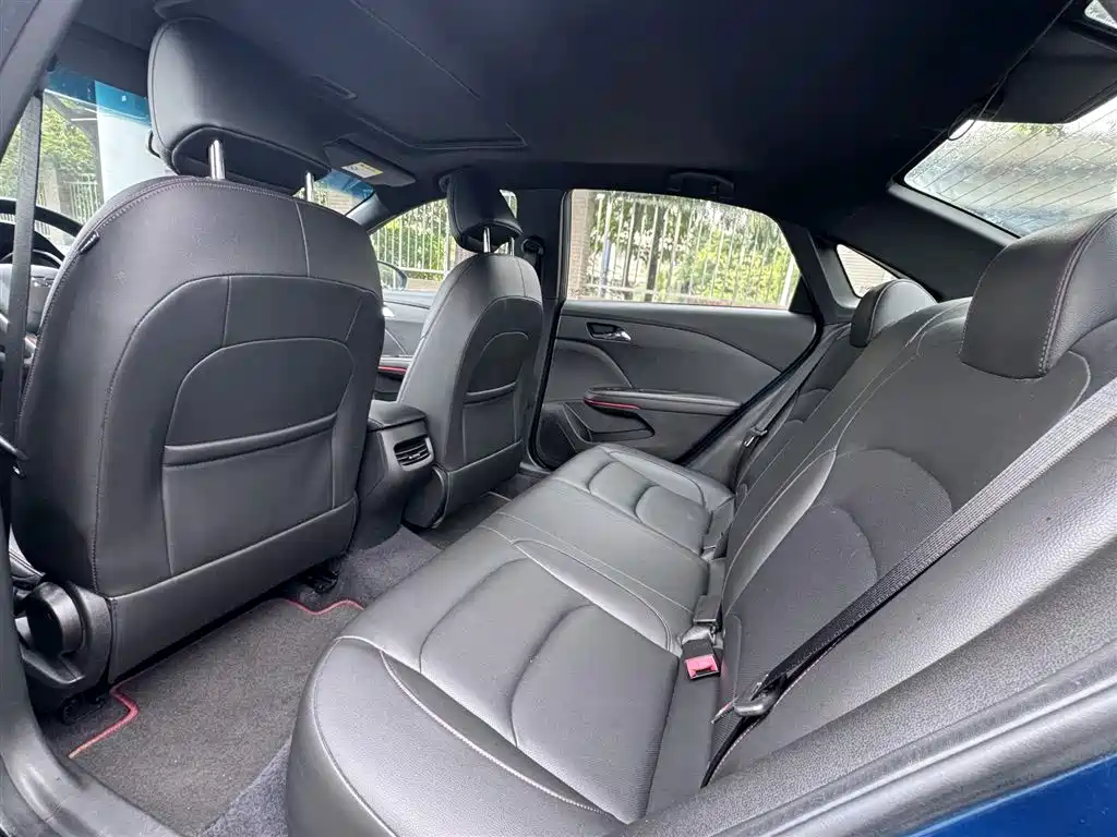 Chevrolet Monza 2019 RS 330T Auto Smooth Edition China VI фото 4