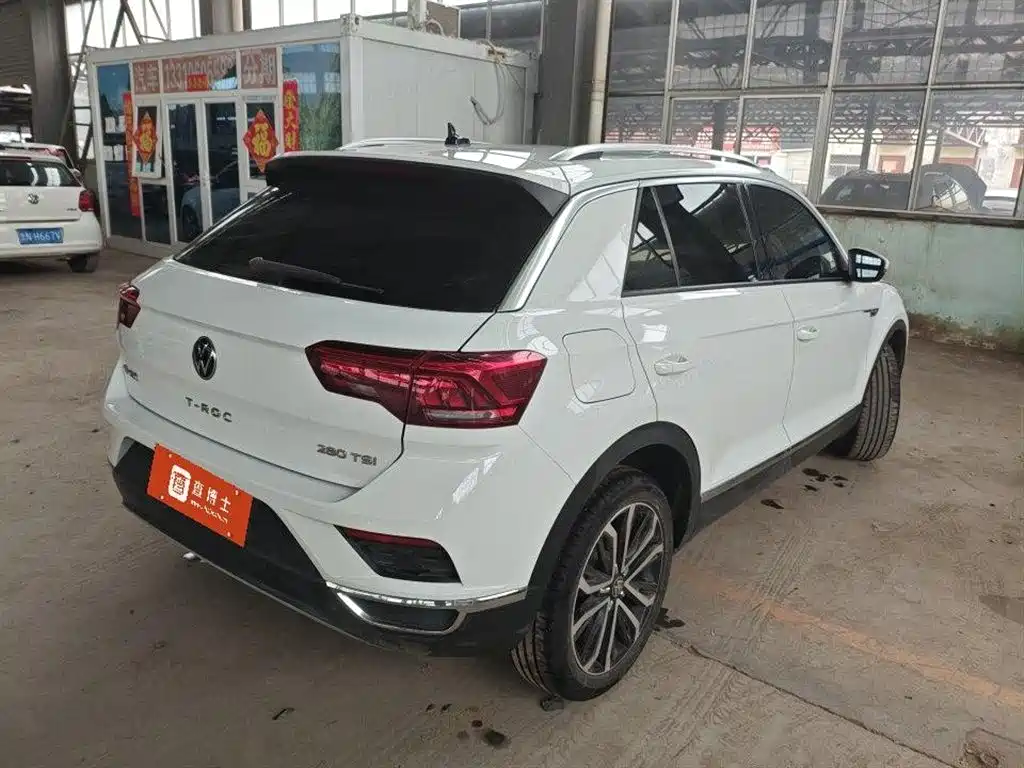 Volkswagen T-ROC 2022 280TSI DSG 2WD Comfort PLUS фото 3
