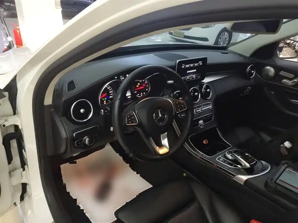 Mercedes-Benz C-Class 2017 C 200 L Sport фото 10