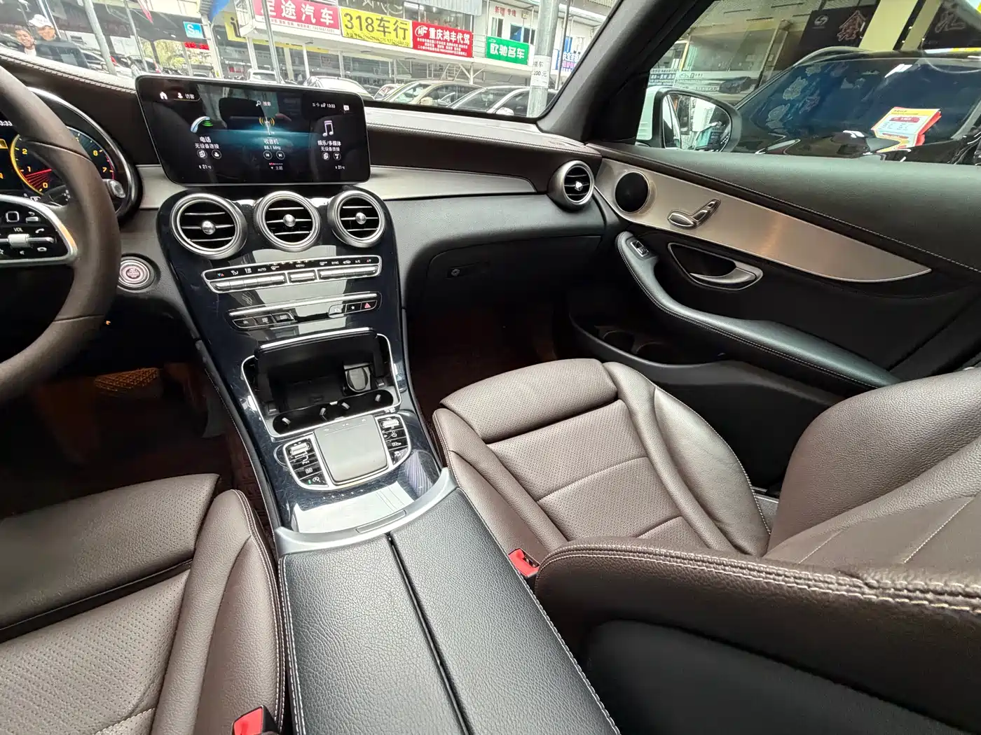 Mercedes-Benz GLC 2020 Facelift GLC 260 L 4MATIC Dynamic фото 30