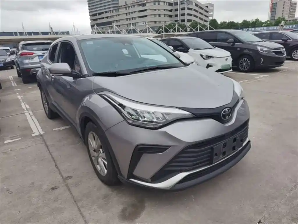 Toyota IZOA 2021 2.0L Yichi Edition фото 4