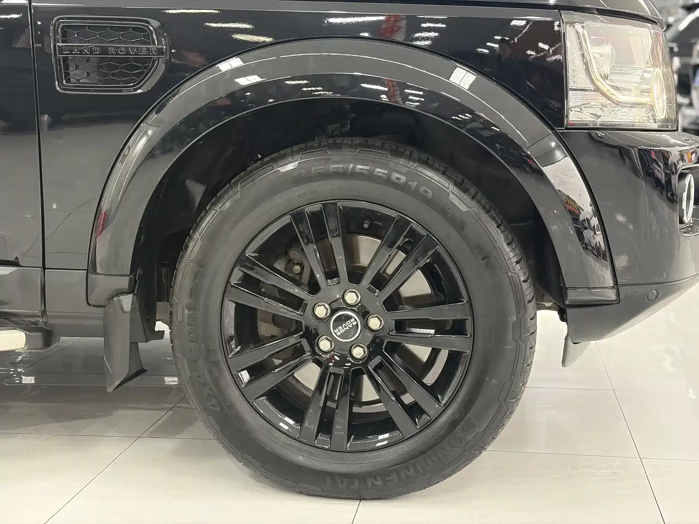 Land Rover Discovery 2015 3.0 SDV6 HSE Diesel фото 16