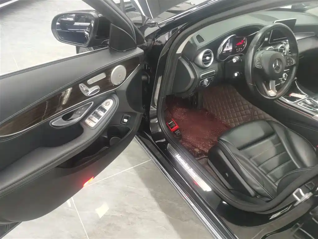 Mercedes-Benz C-Class 2018 C 200 L фото 16