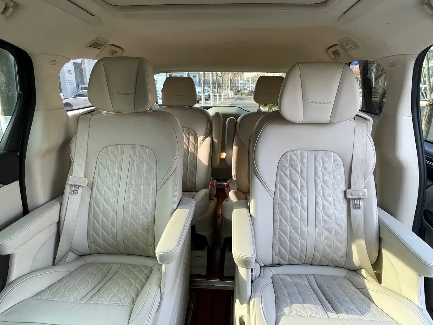 Buick GL8 2020 Avenir Six-Seat Elegance Edition фото 15