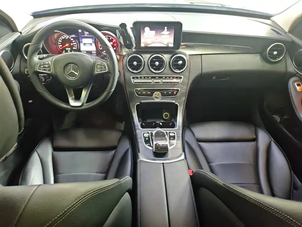 Mercedes-Benz C-Class 2016 C 200 L Sport фото 16