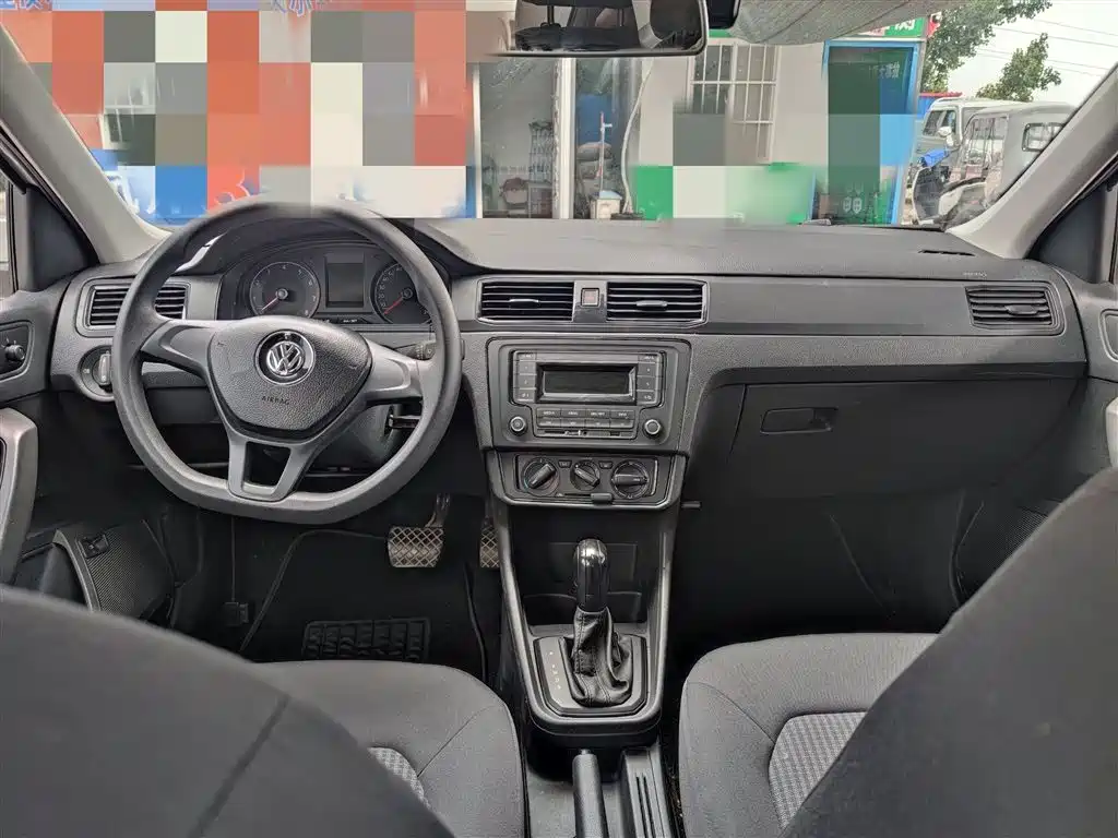 Volkswagen Santana 2016 1.6L Automatic Trend Edition фото 14