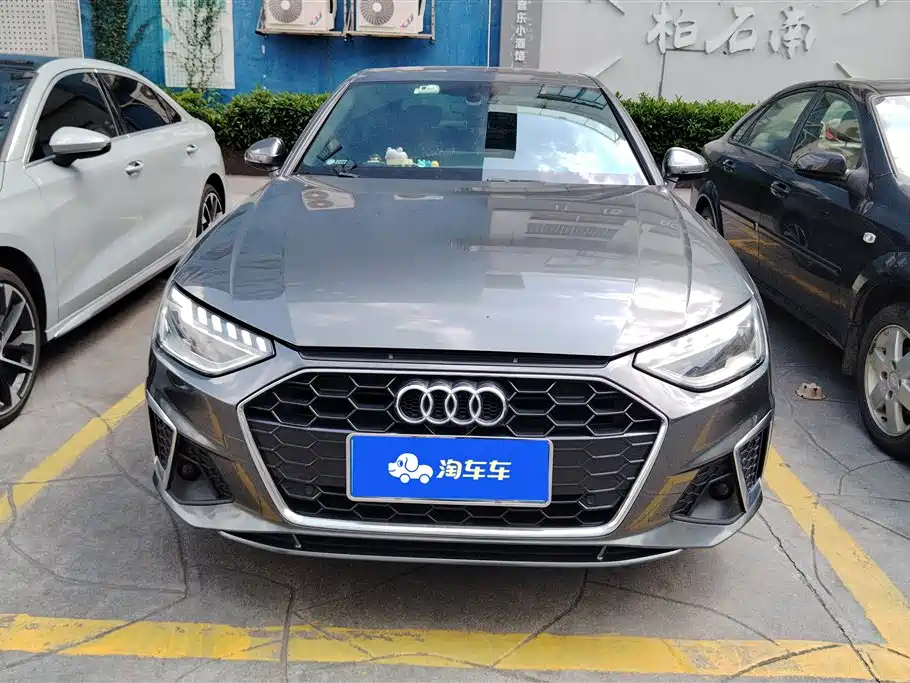 Audi A4L 2021 40 TFSI Premium Life Edition фото 2