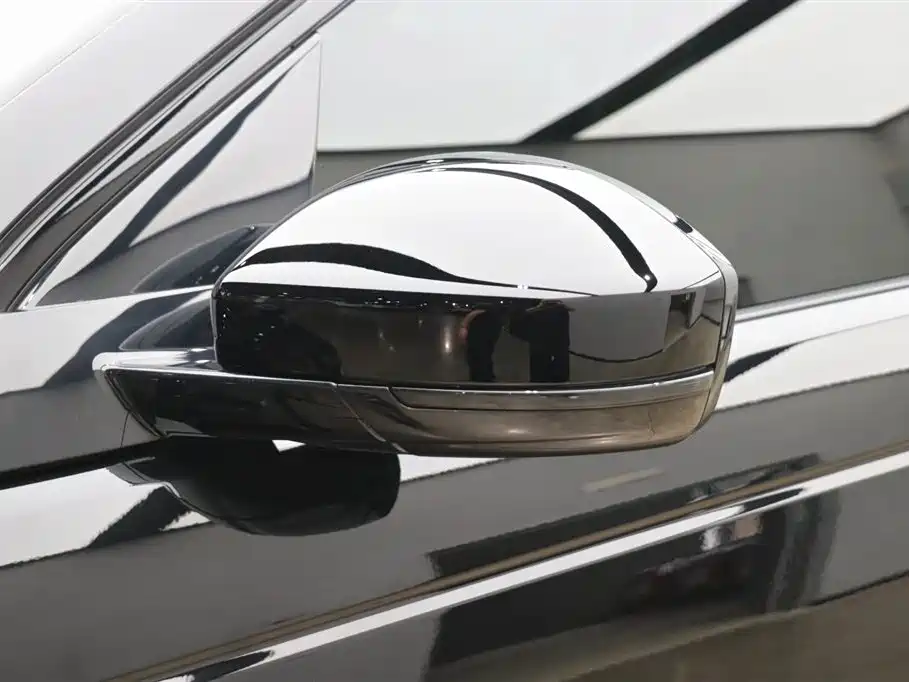 Land Rover Discovery Sport 2024 Performance Technology Edition фото 25