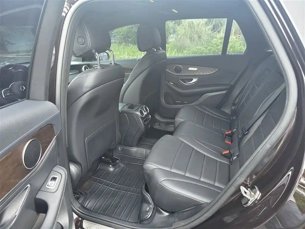Mercedes-Benz GLC 2020 Facelift GLC 260 L 4MATIC Luxury фото 10