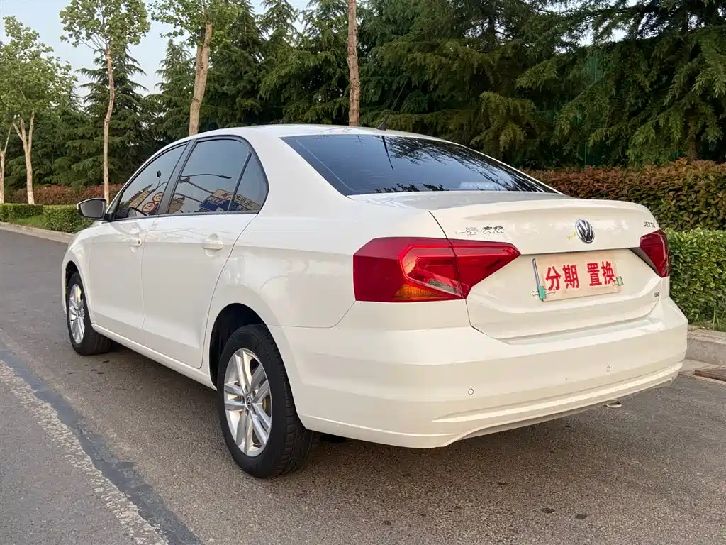 Volkswagen Jetta 2019 Dream Edition 1.5L Manual Fashion фото 18
