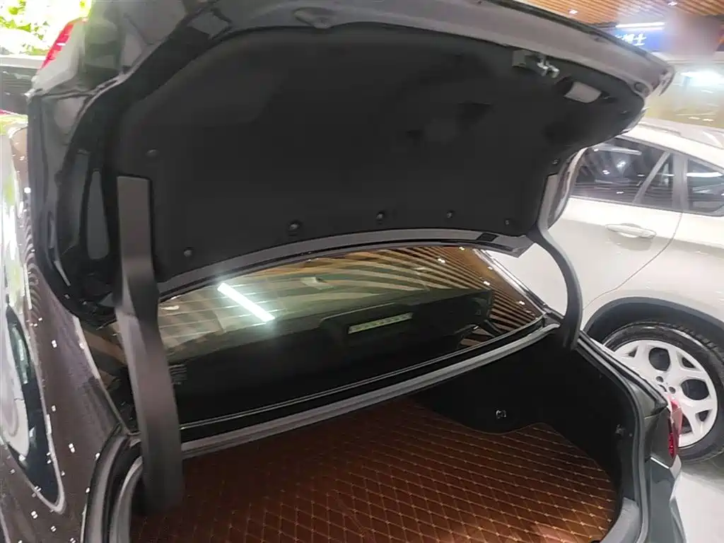 Lexus ES 2022 200 Luxury Edition фото 19