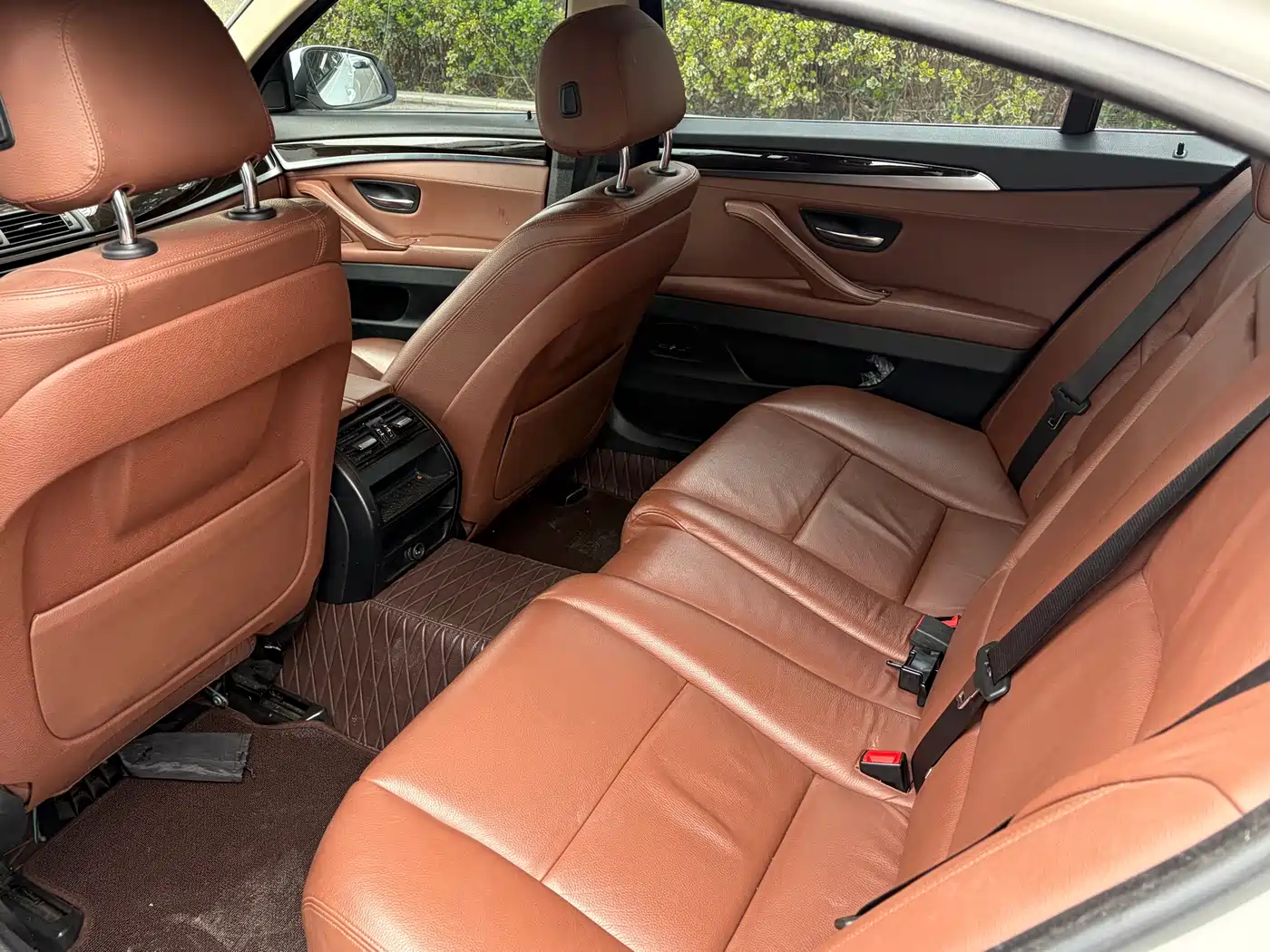 BMW 5 Series 2014 530Li Leading фото 9