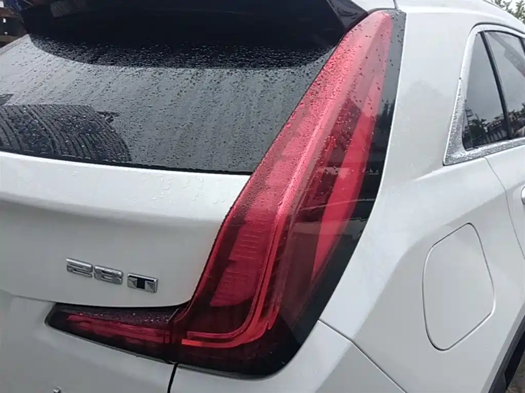 Cadillac XT4 2021 28T FWD Technology Edition фото 8