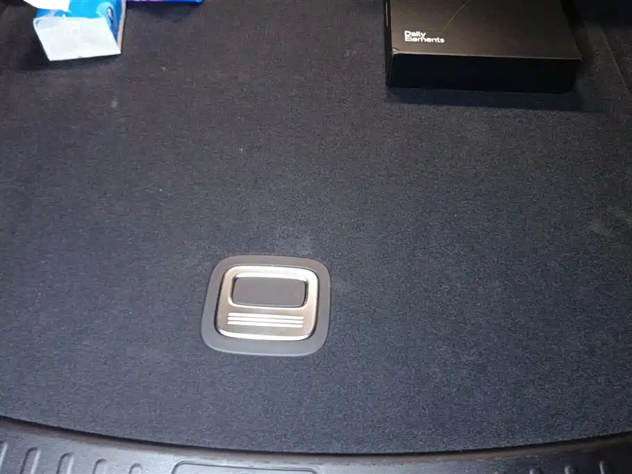 XIAOMI CAR XIAOMI YU7