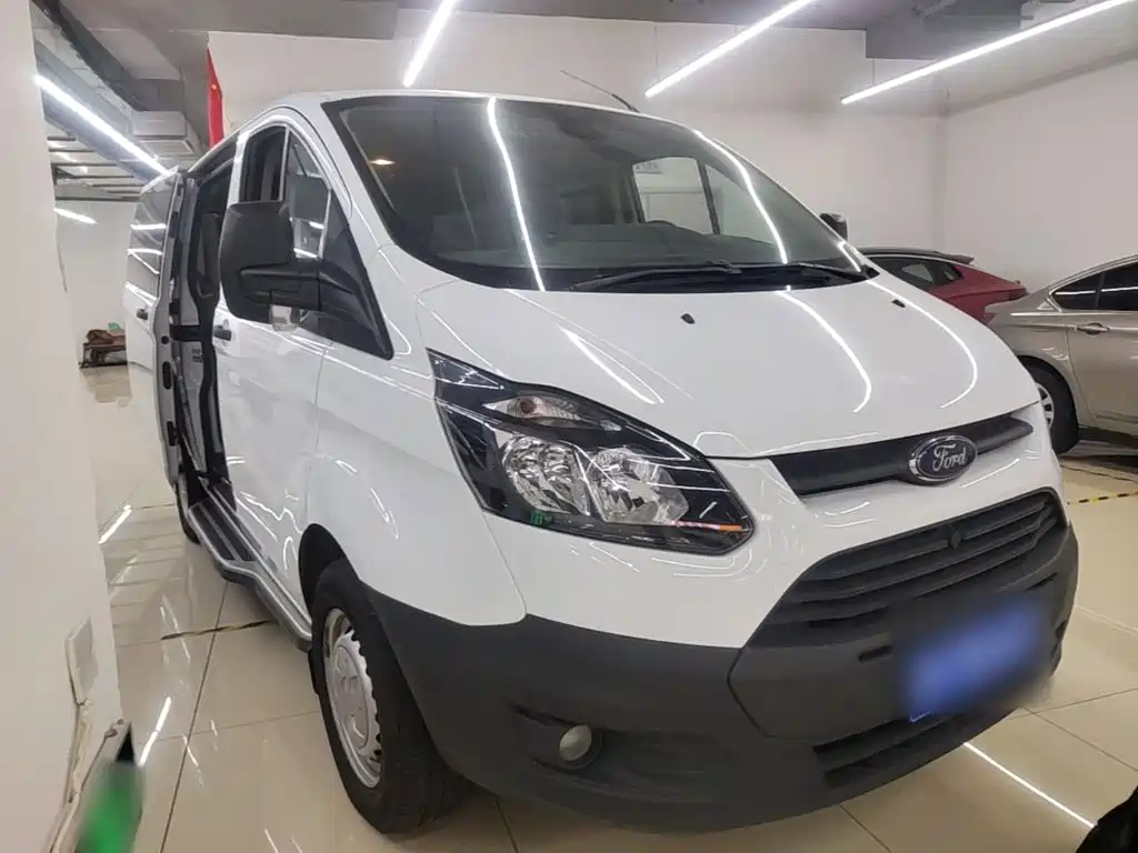 Photo 4 - Ford Transit