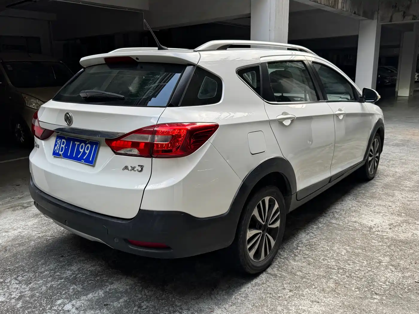 Dongfeng Aeolus Dongfeng Fengshen AX3 2016 2016 1.5L Automatic Premium Cool Edition