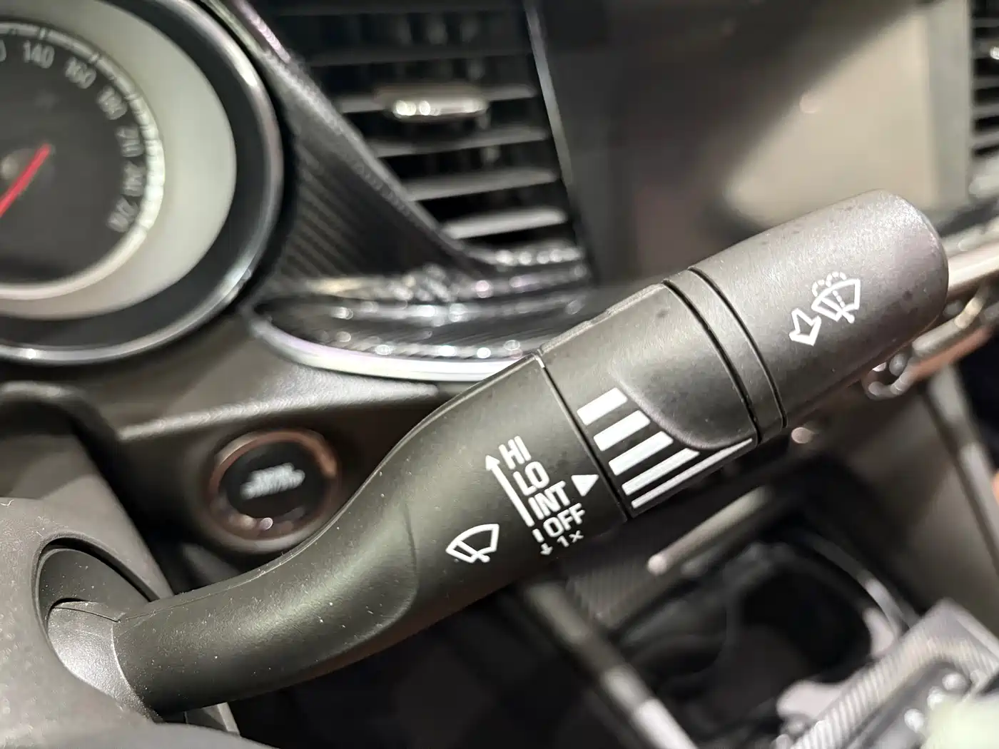 Buick Regal 2019 20T Luxury China VI фото 10