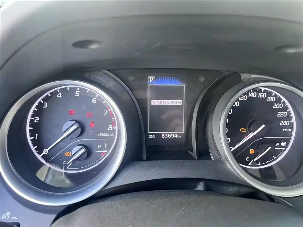 Toyota Camry 2018 2.0E Elite Edition фото 11