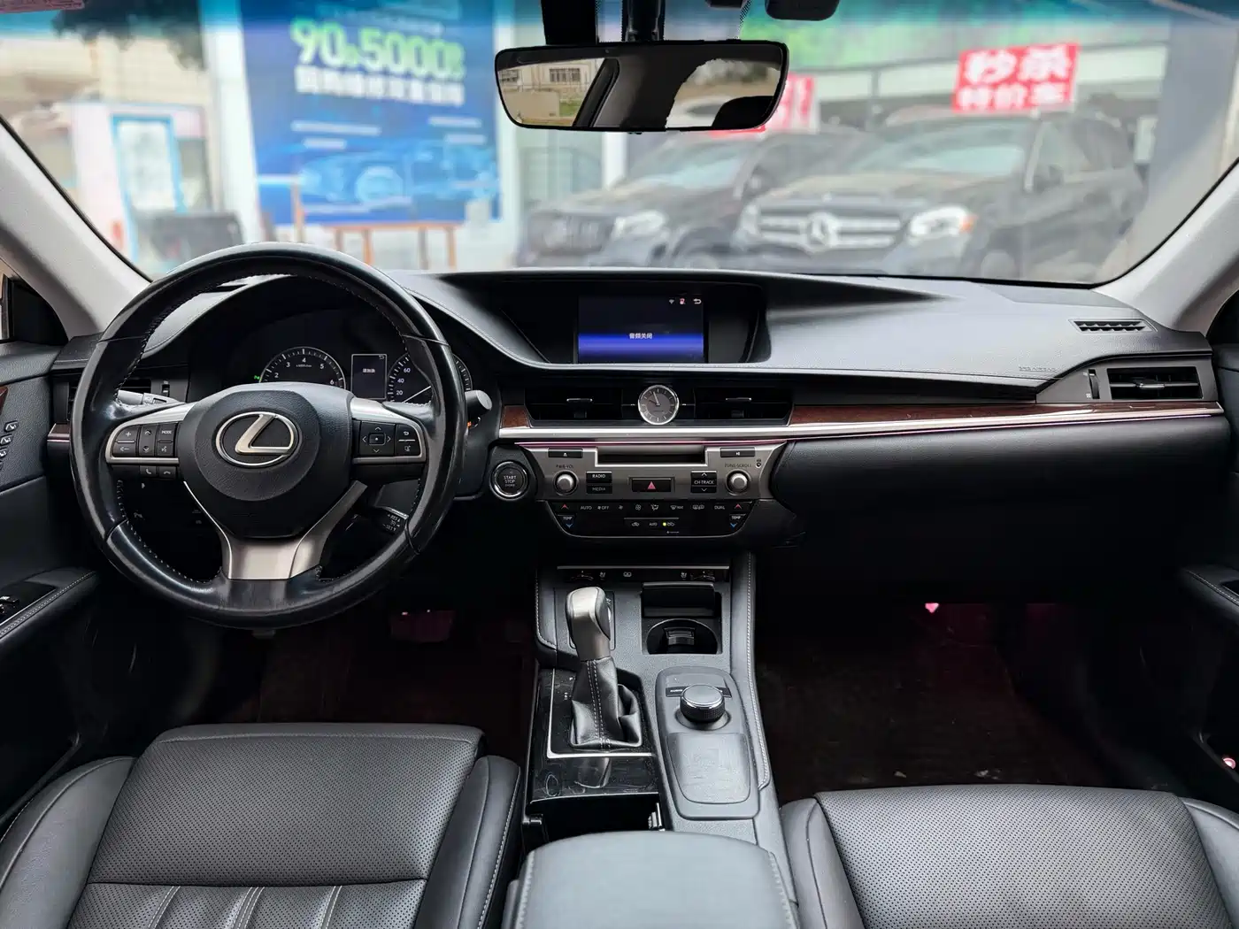 Lexus ES 2015 250 Elegance Edition фото 6