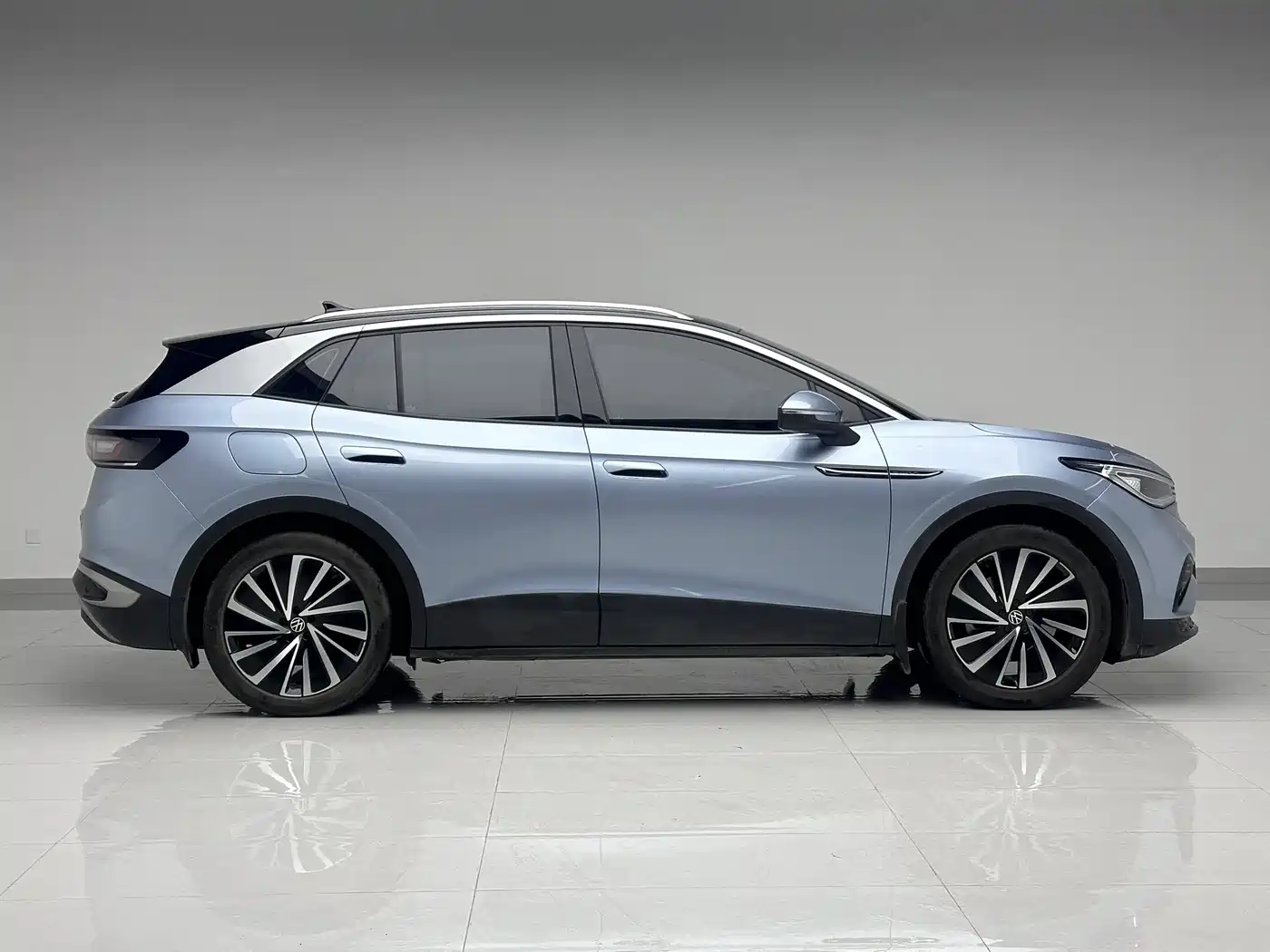 VOLKSWAGEN ID.4 X