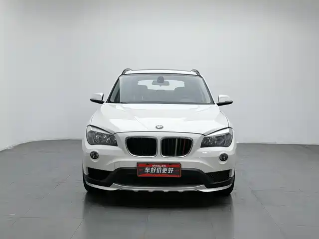 BMW X1 2014 sDrive18i Fashion Edition — фото 3