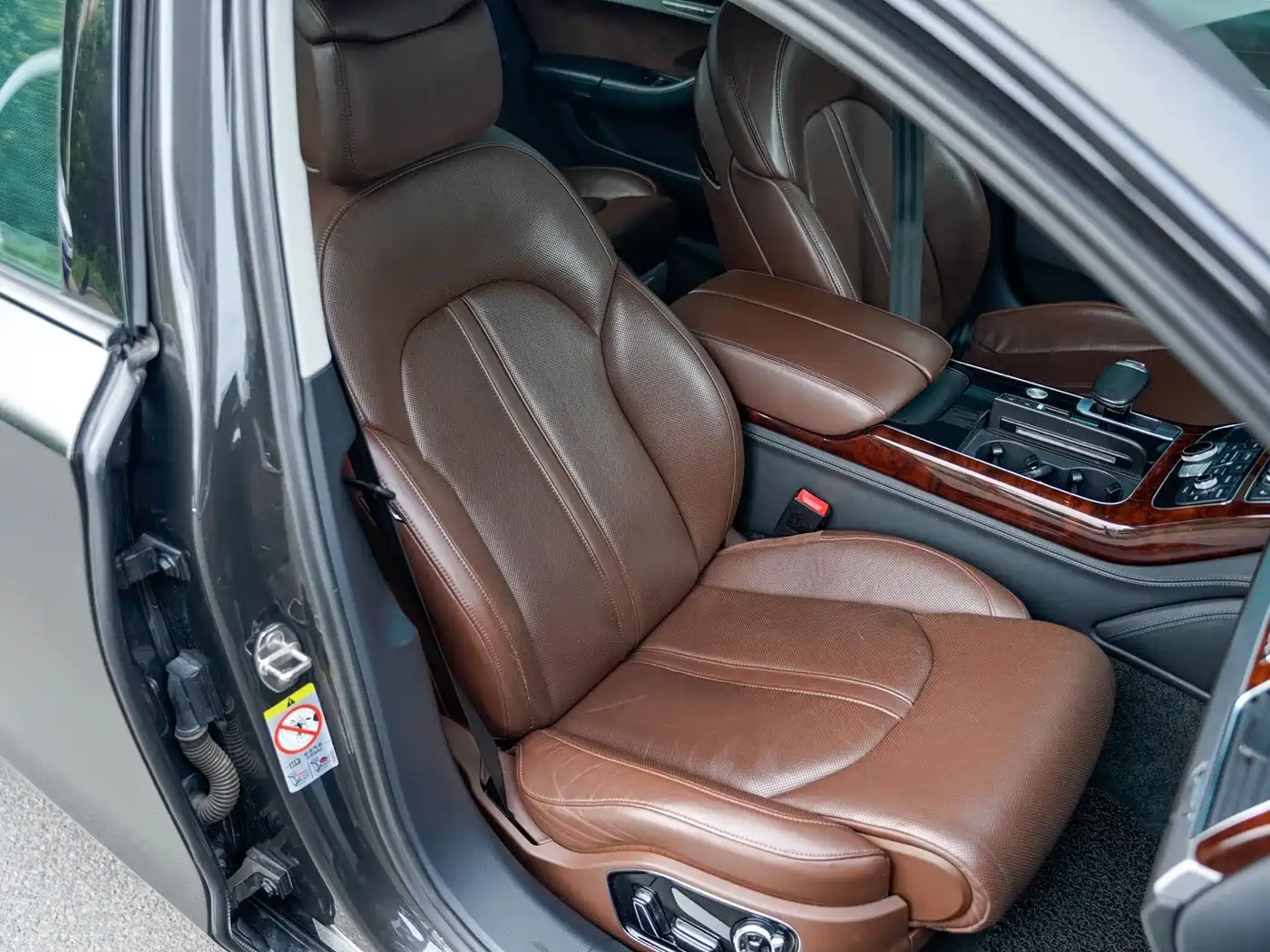 Audi A8 2011 A8L 3.0 TFSI quattro Premium (245kW) фото 7