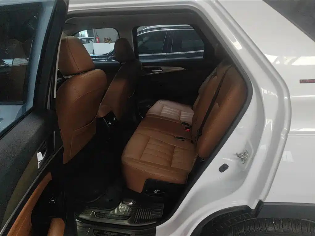 Changan CS95 2018 2017 2.0T FWD Zhitu Edition