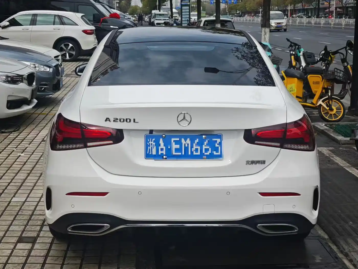 Mercedes-Benz A-Class 2021 A 200 L Sport Sedan Fashion Edition фото 4