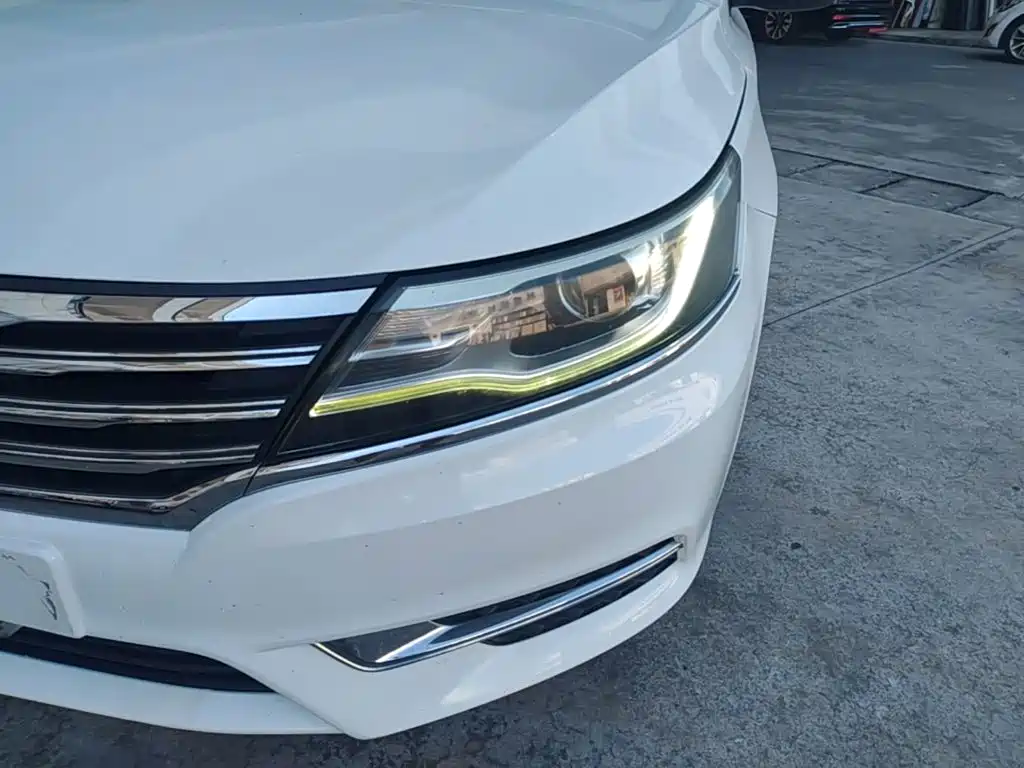 Roewe i6 2018 2018 20T Automatic Internet ZhiXiang Edition