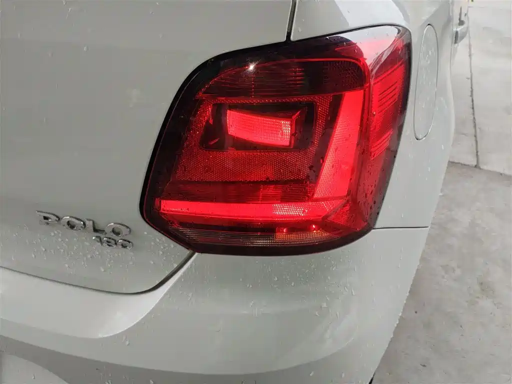 Volkswagen Polo 2018 1.5L Auto Comfort фото 8