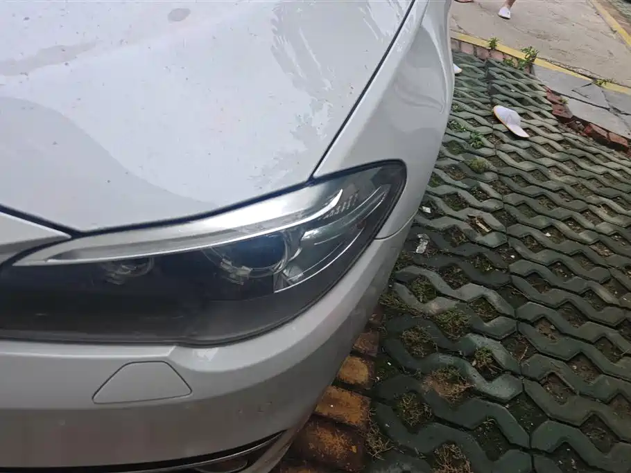 BMW 5 Series 2014 525Li Luxury Design Package фото 5