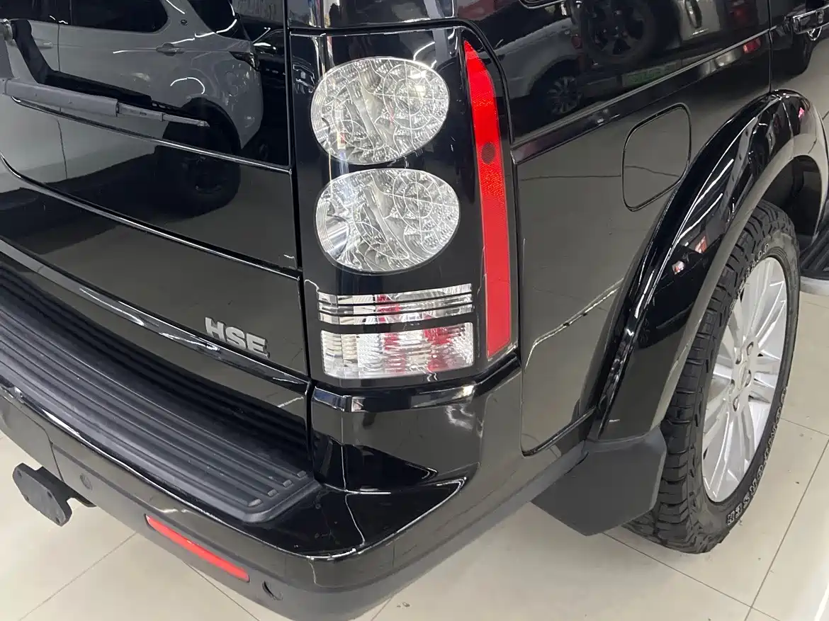 Land Rover Discovery 2014 3.0 SDV6 HSE Diesel фото 12