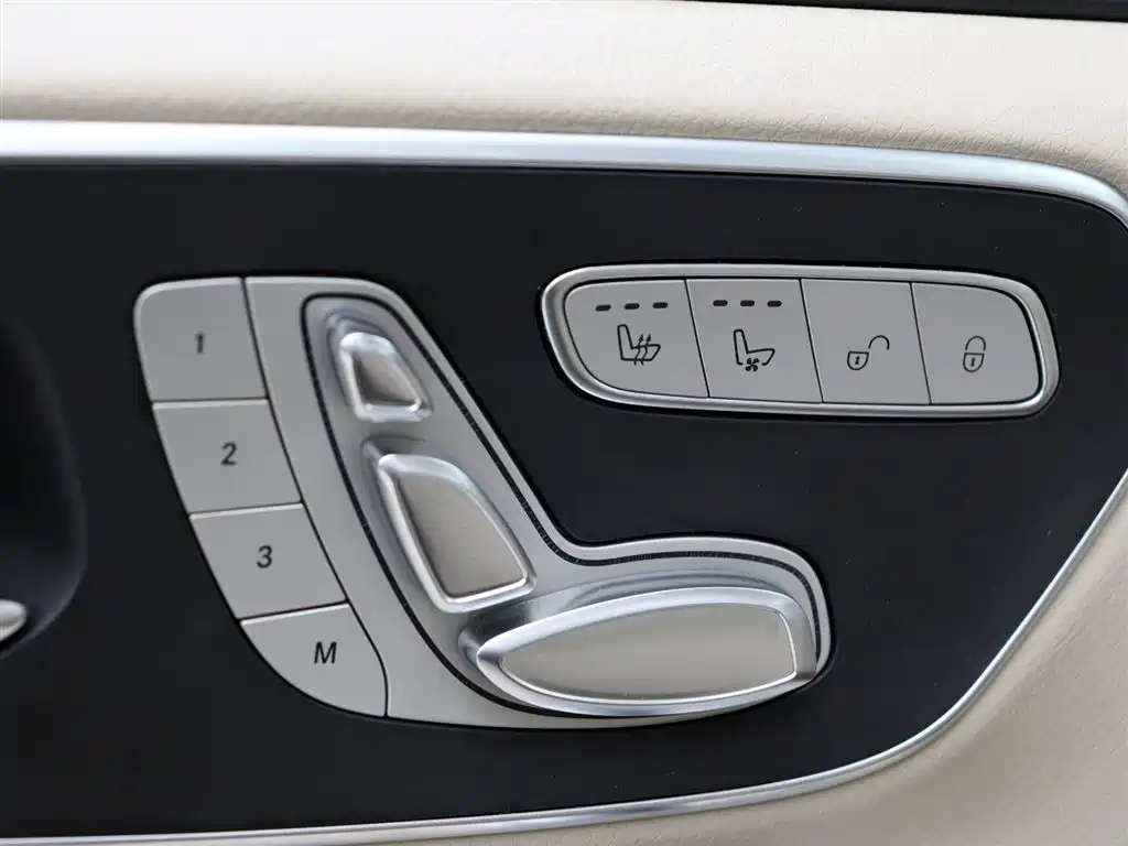 Mercedes-Benz V-Class 2020 Model V 260 L Long Wheelbase Luxury фото 5