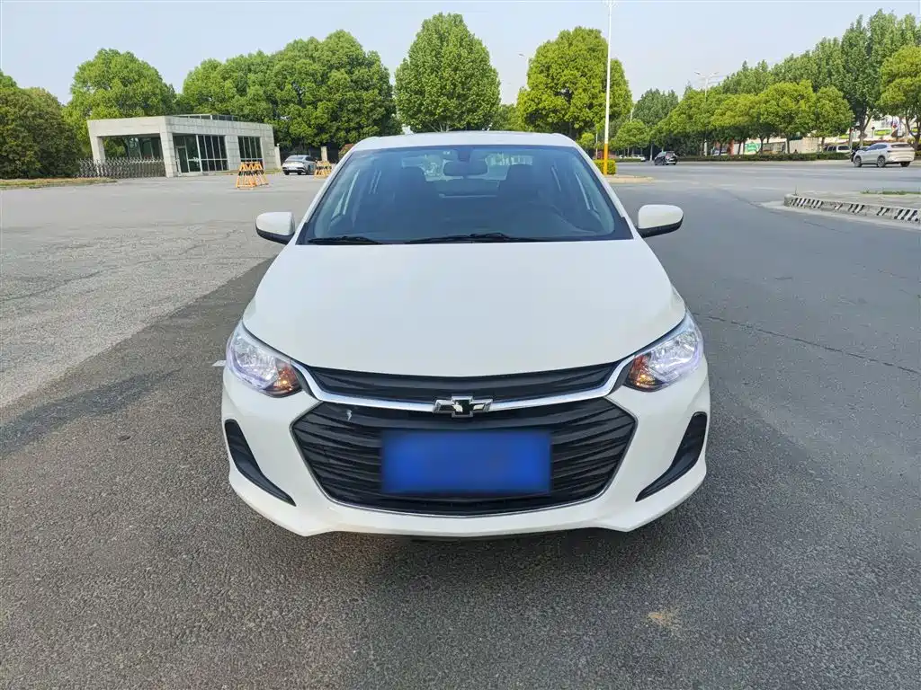 Photo 3 - Chevrolet Cavalier