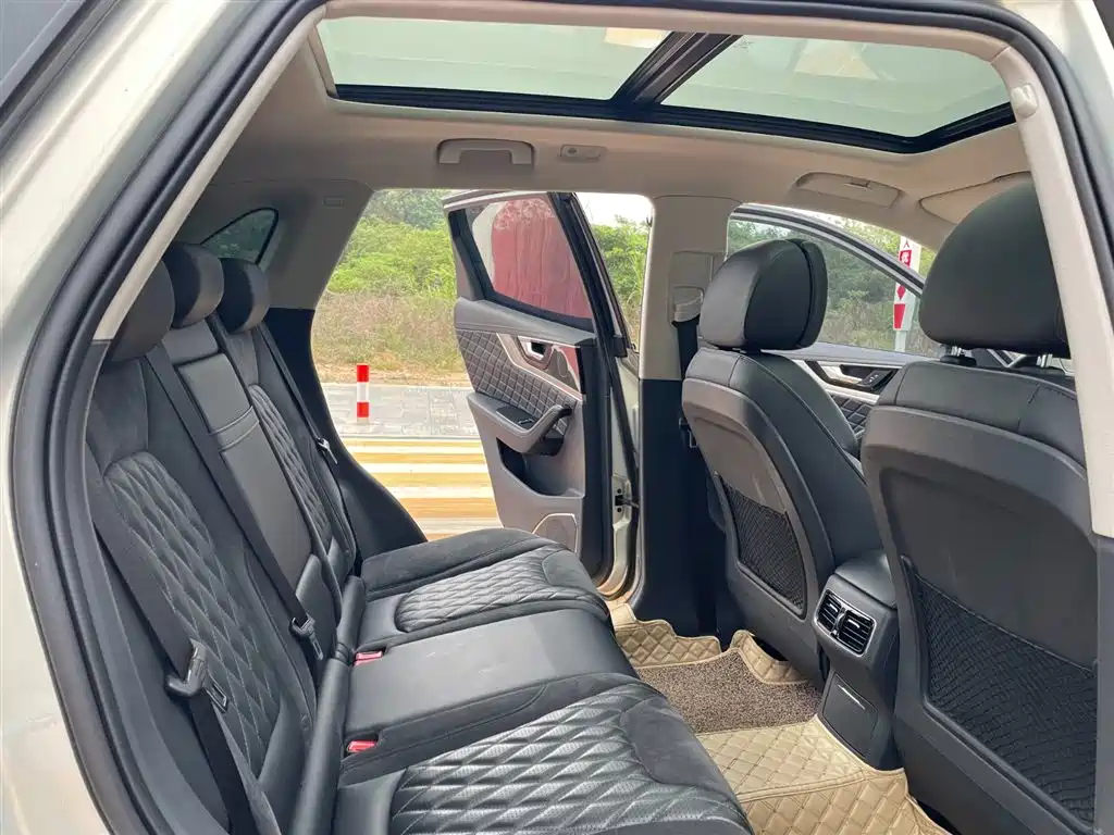 Hongqi HS5 2019 2.0T Smart Connect Enjoy 4WD Edition фото 7