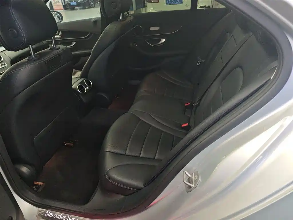 Mercedes-Benz C-Class 2016 C 200 L Sport фото 13