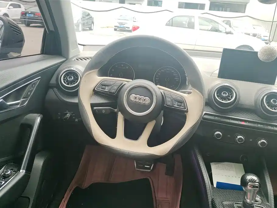 Audi Q2L 2018 35 TFSI Launch Exclusive Edition China V фото 15