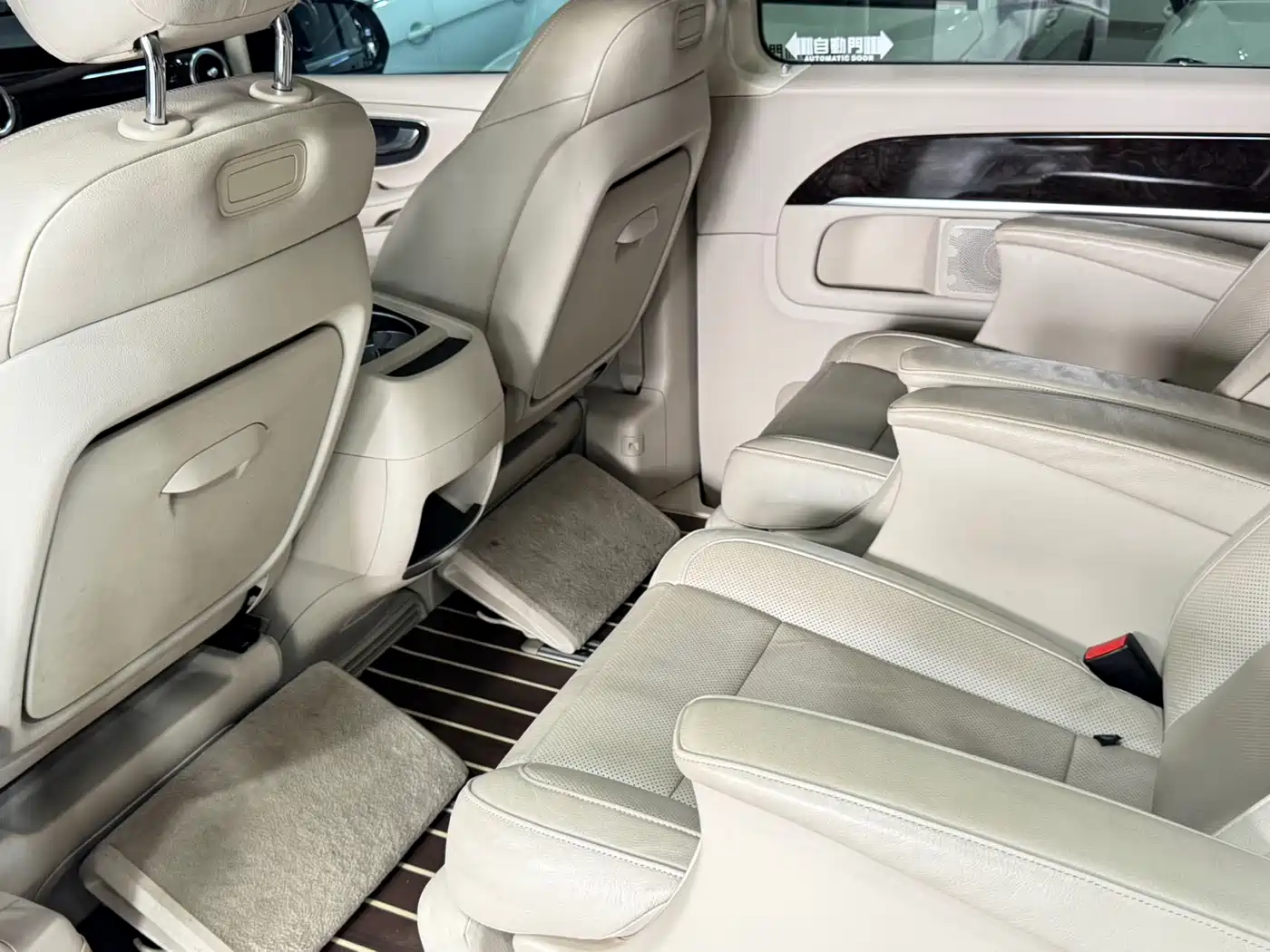 Mercedes-Benz V-Class 2016 V 260 Premium Edition фото 7