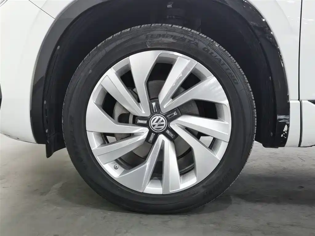 Volkswagen Tayron X 2020 330TSI 2WD Premium Smart Edition фото 17