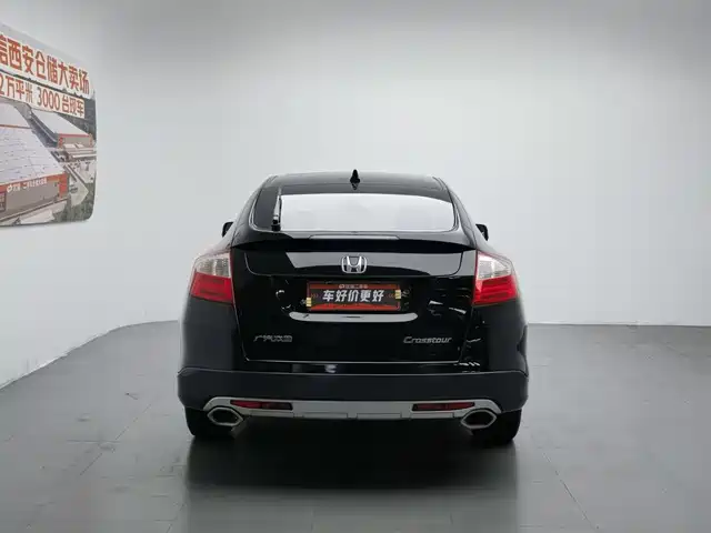 Honda Crosstour 2016 2.4L Luxury Edition — фото 4